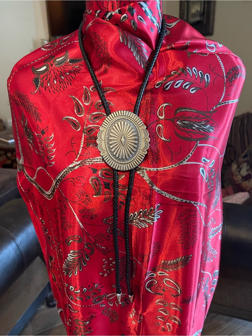 Western-Inspired Concho Bolo Tie